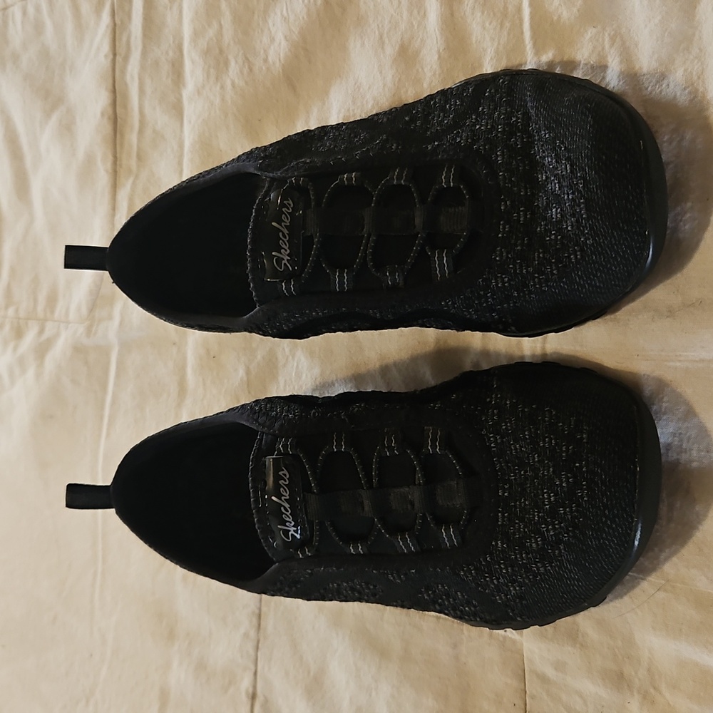 Skechers Women's Black Knit Slip-On Sneakers 7 - Picture 2 of 7
